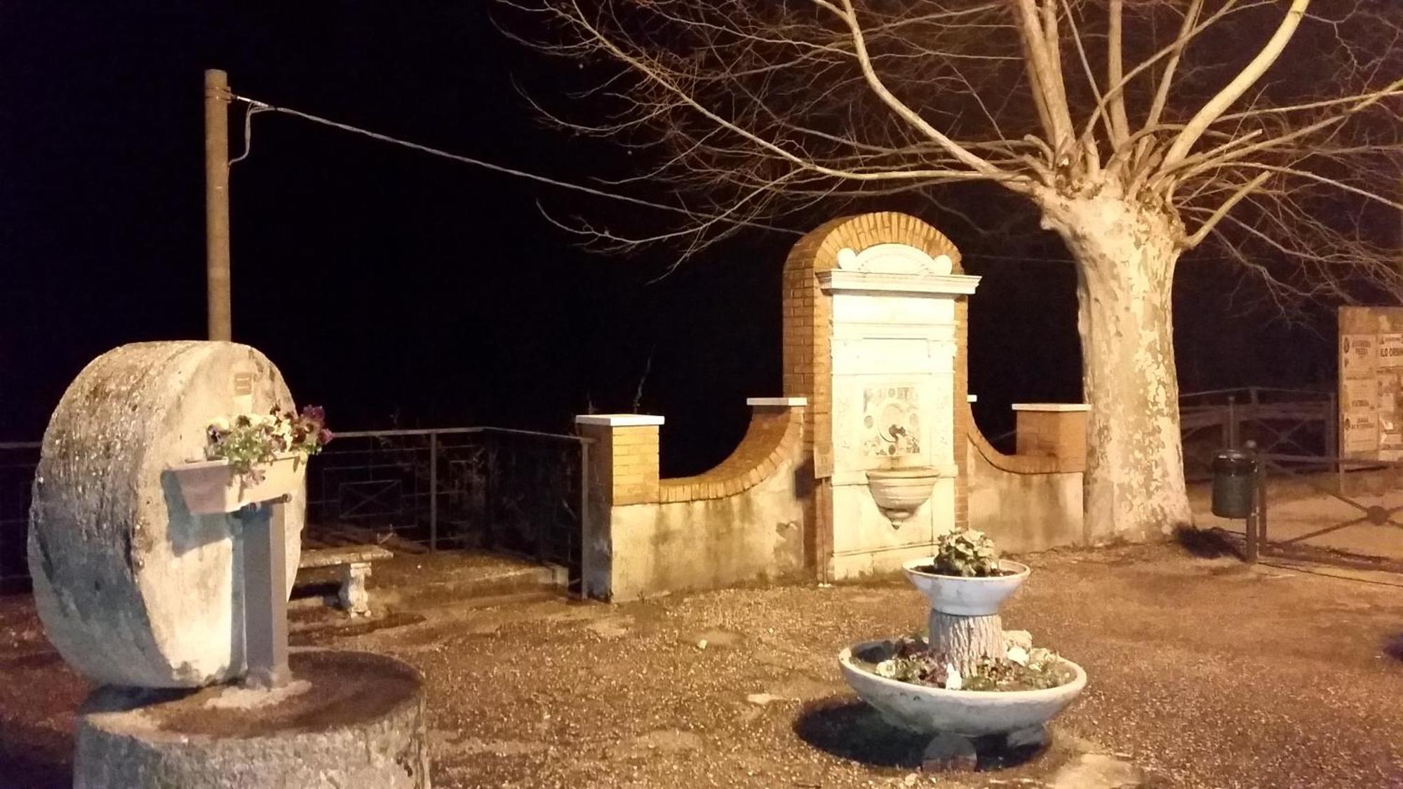 Casa In Antico Borgo Medievale A Tarano Ri, Via Giacomo Leopardi, 15 Villa Exterior foto